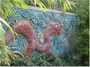 Image of chinese dragon on a wall