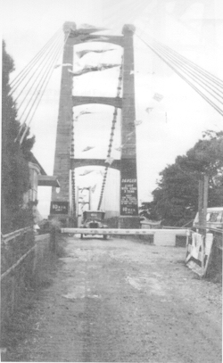 The old bridge on closing day